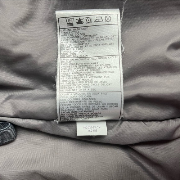 Nike ACG Women’s Jacket Storm-Fit Outer Layer Winter Skiing M (8-10) (see flaws) - Picture 16 of 16